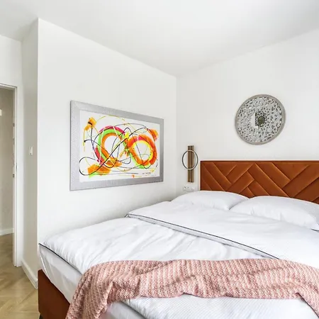 Piekny Fredola * Varşova